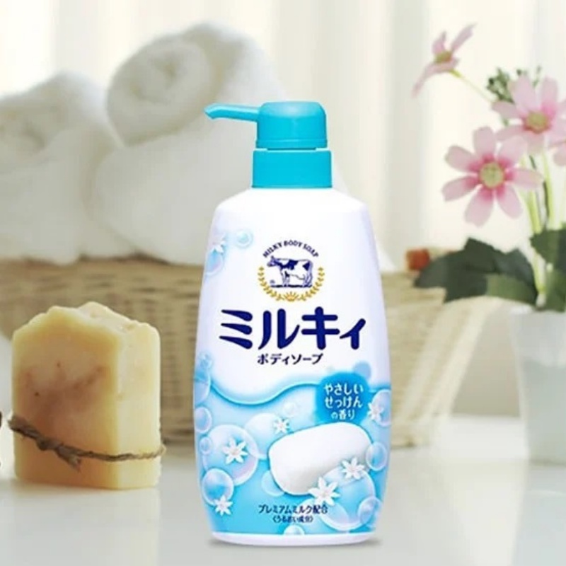 Sữa Tắm Cow Milky  Body Soap Nhật Bản - Chai 550ml