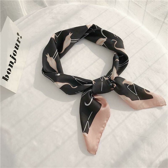 Khăn con hạc, size 70x70.