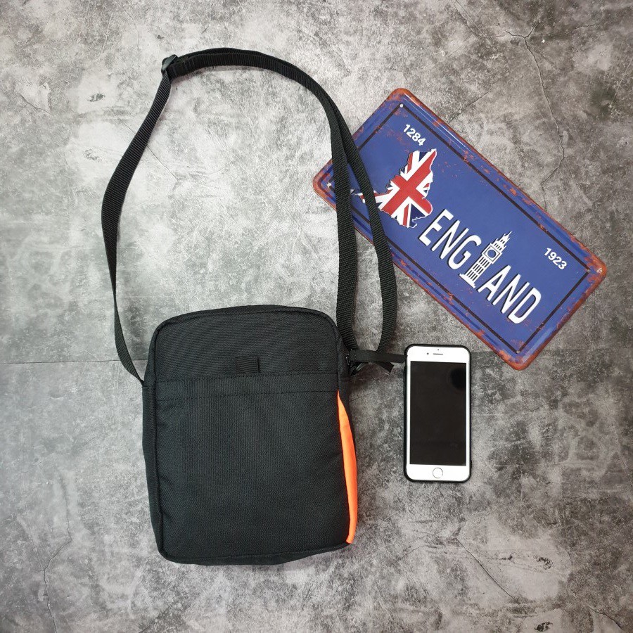Túi đeo chéo Shoulder Bags Black/Orange
