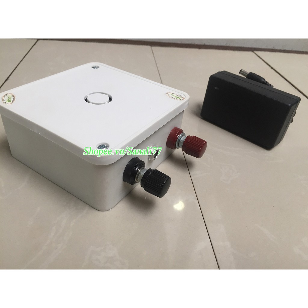 UPS 8V - Ắc Quy Lithium Li-ion 8V 10.8A Làm Từ Pin Panasonic - Pin Xe Điện 6V - 8V