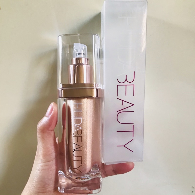 Kem nhũ bắt sáng toàn thân Huda Beauty N.Y.M.P.H. Not Your Mama’s Panty Hose All Over Body Highlighter