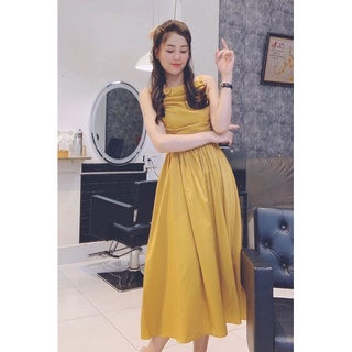 Váy maxi hở lưng