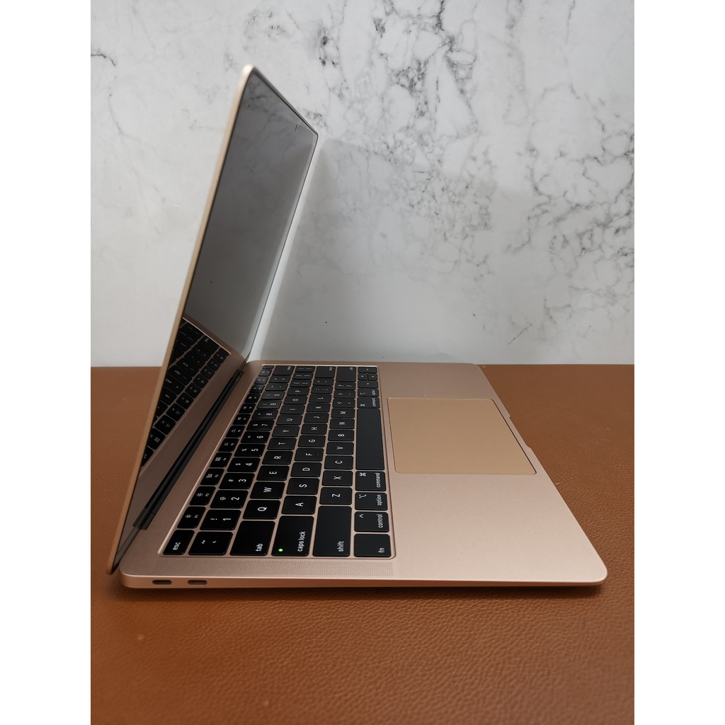 MacBook Air Retina 13 inch 2019 (Used - Like new)