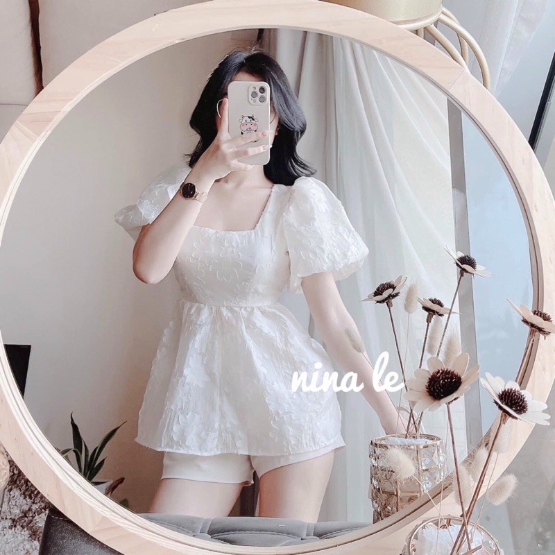 Set áo ren tay bồng và quần short xinh xắn