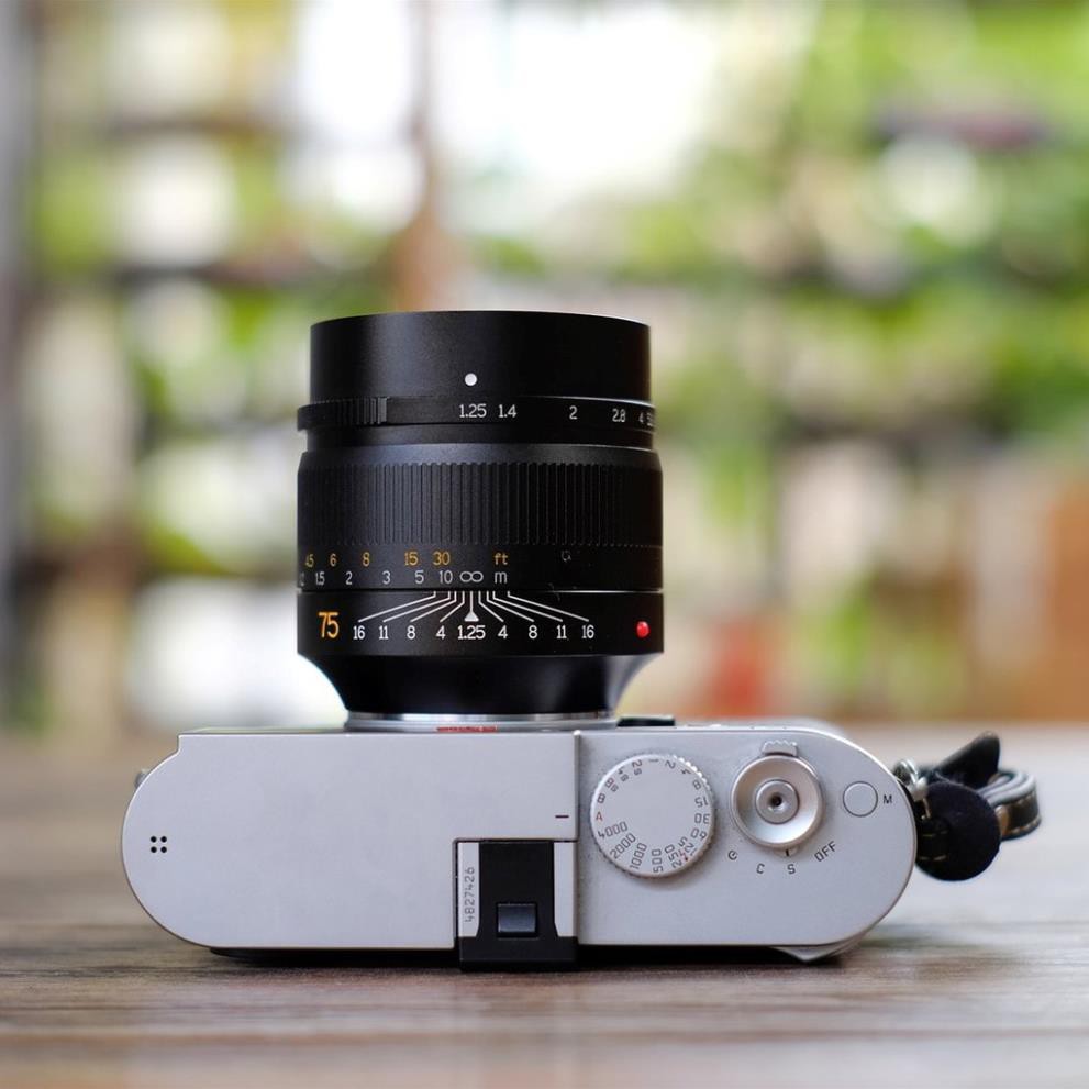 Ống kính 7Artisans 75mm F1.25 siêu chân dung cho Leica M