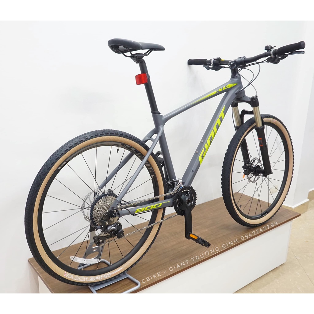 Xe đạp địa hình GIANT XTC 800 Plus, Khung sườn Giant ALUXX size S, Bộ truyền động Shimano SLX M7000, Màu xám