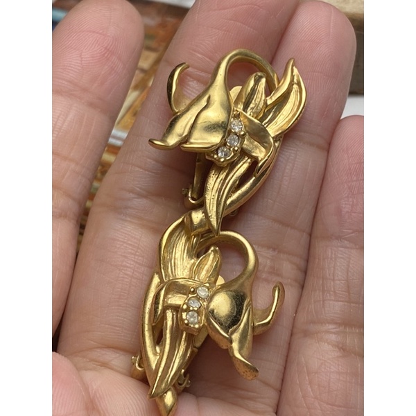 Bông tai kẹp vintage Balmain  Paris hoa