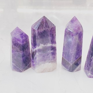 Trụ đá thạch anh tím tự nhiên