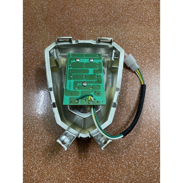 Mặt đầu đèn xe đạp điện Cap A 12 bóng