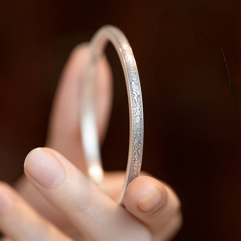 Vòng Tay Hở Mạ Bạc Khắc Hình Đám Mây Và Sóng Biển May Mắn Phong Cách Retro