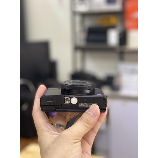 Máy ảnh sony RX100 mark V