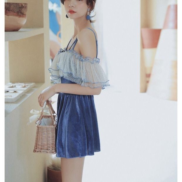 Bộ Đồ Bơi Thiết Kế Quyến Rũ Thời Trang Mùa Xuân Hàn Quốc