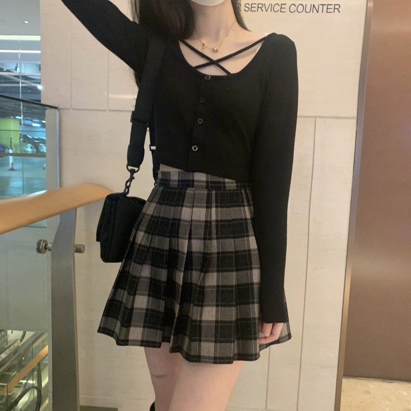 Set ulzzang áo croptop dài tay dây ngực chéo mix chân váy tennis dạ, Set áo len tăm kèm chân váy caro Hàn Quốc | BigBuy360 - bigbuy360.vn