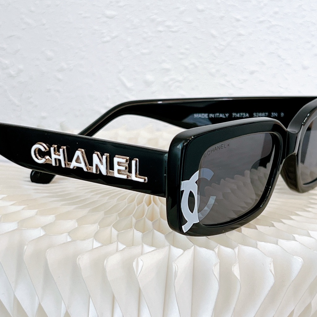 Kính Mát Vuông Mới CH71374A - 2022