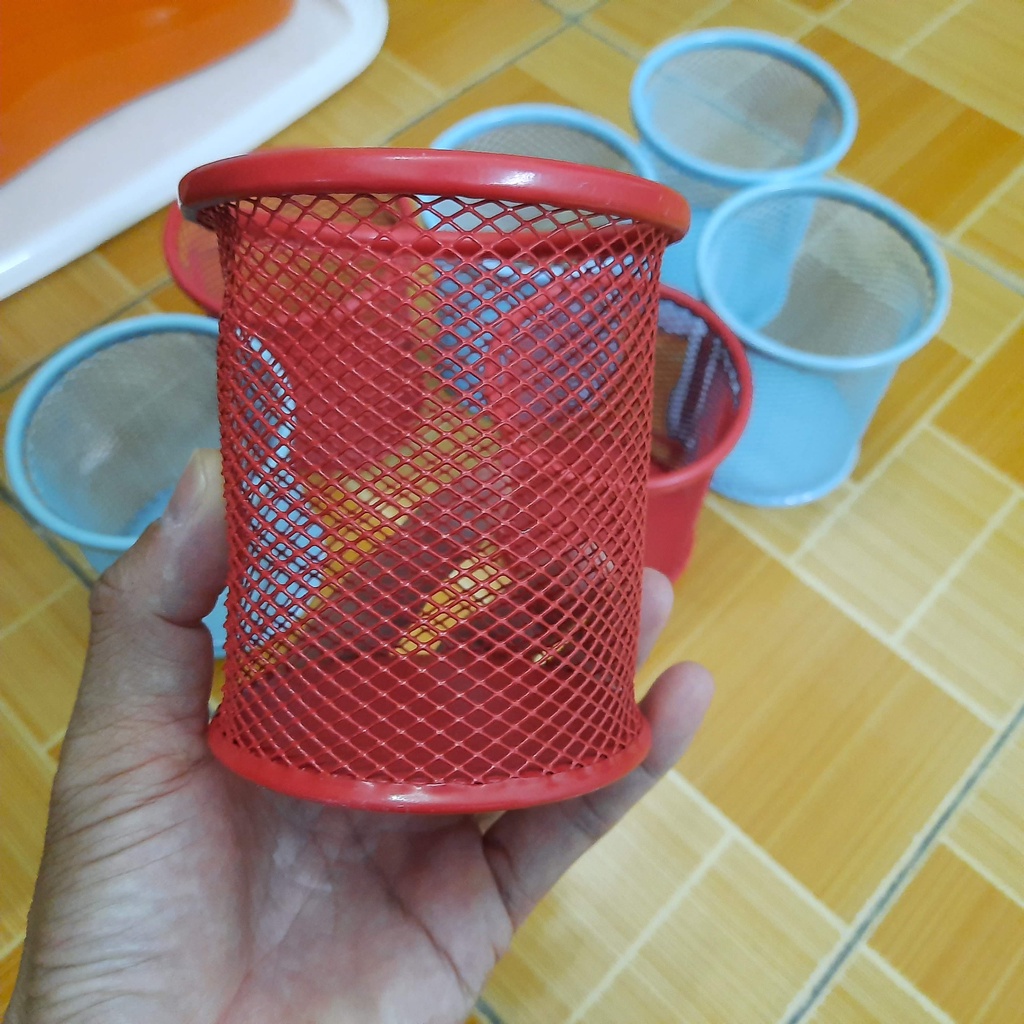 Giỏ đựng bút / Lọ cắm bút bằng lưới kim loại hình tròn dùng để trang trí bàn làm việc