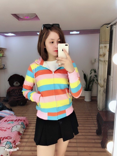 Áo khoác 7 sắc cầu vòng