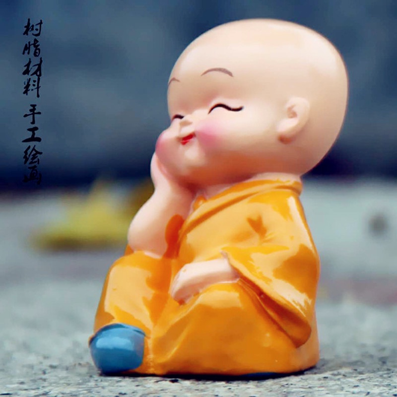 Bộ tượng chú tiểu trang trí xe hơi, bàn làm việc, giúp an nhiên thư thái, giảm căng thẳng