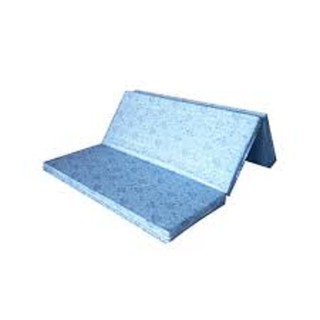 Nệm pe hàn quốc gấp 3 kích thước 1m5cm .