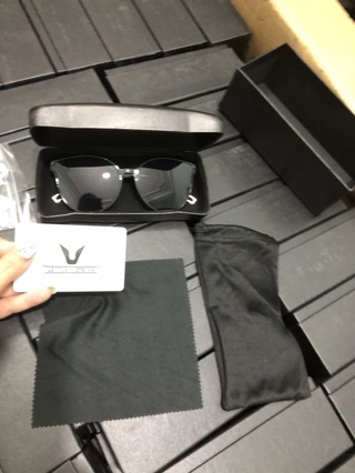 Kính MG full box