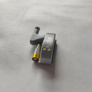Đèn led cảm ứng tủ bếp giá sỉ