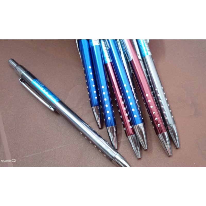 1 CÂY BÚT CHÌ BẤM 0,5CM!