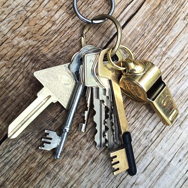 Còi đồng thể thao, dã ngoại, edc cao cấp Acme Thunderer England