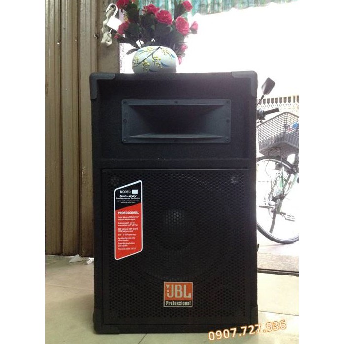 1 Cái Loa sân khấu JBL Bass 3TẤC chơi nhạc sóng, hát Karaoke ngoài trời.