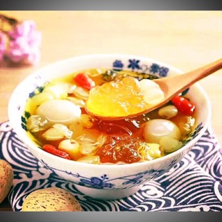 COMBO CHÈ DƯỠNG NHAN: NHỰA ĐÀO, TUYẾT YẾN, TUYẾT LIÊN TỬ, LONG NHÃN, TÁO ĐỎ, KỶ TỬ