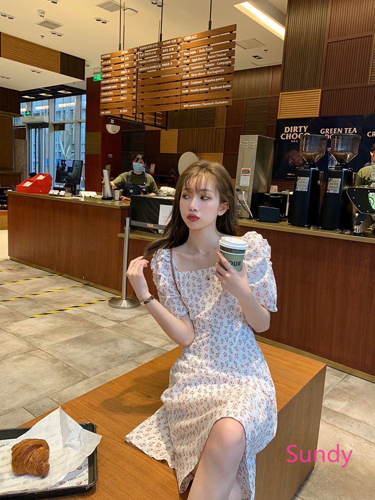 Đầm Cổ Vuông In Họa Tiết Hoa Phong Cách Retro Pháp Nữ Tính Cho Mùa Hè