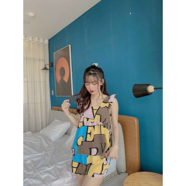 đồ mặc nhà tiểu thư quần đùi hoạ tiết lập thể | BigBuy360 - bigbuy360.vn