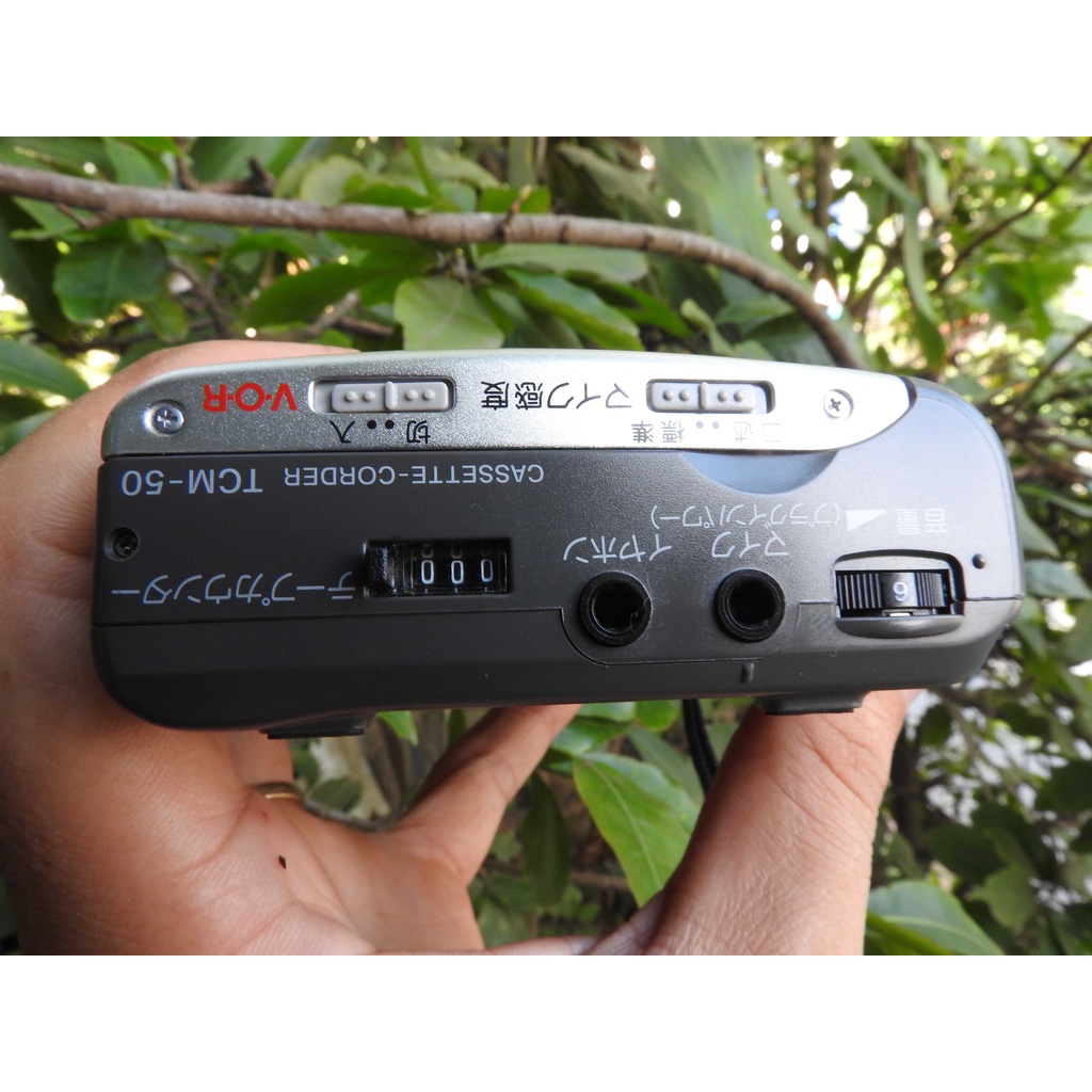 Máy nghe nhạc Cassette Sony TCM-50 loa ngoài phát băng 2 chiều Auto Reverse máy sáng đẹp cầm chắc tay