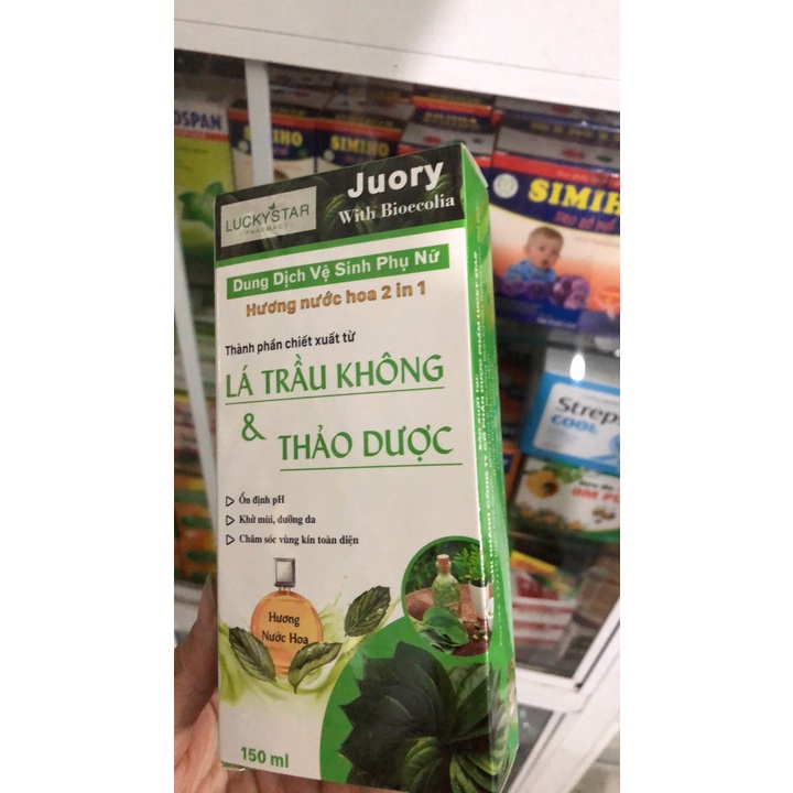 Dung Dịch Vệ Sinh Phụ Nữ Lá Trầu Không Hương Nước Hoa Lucky Star 2 trong 1 - EVA