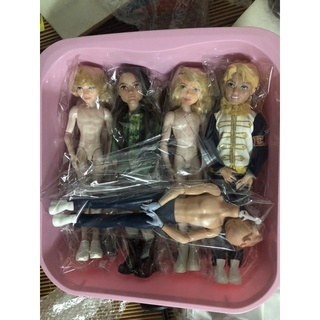 N1 búp bê monster high