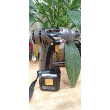 Máy bắn vít Panasonic EZ 6506
