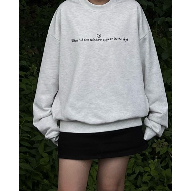 Áo sweater cầu vồng in form rộng OHOH