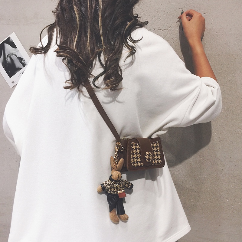 Túi đeo chéo thiết kế đơn giản thời trang mới