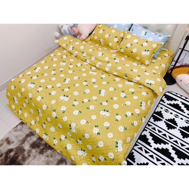Trọn Bộ Ga Phủ Chần Bông 5 Món - HOA NHÍ VÀNG