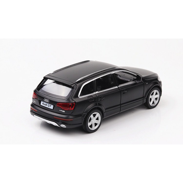 Xe mô hình AUDI Q7 13,5x5,3x4,5cm