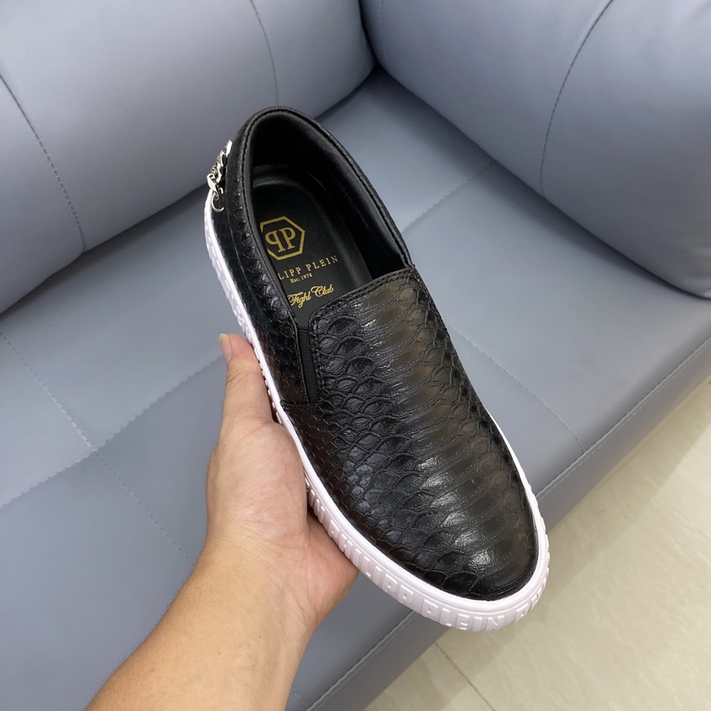 Gày lười nam cao cấp da thật Philipp Plein với mặt gân trên da ca tính và thời trang mang đến sự trẻ trung và sang trọng