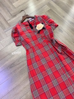 Váy kẻ thô đũi kèm hoa