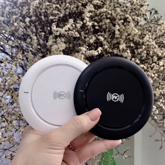 Đế Sạc nhanh không dây WK U85 (sạc nhanh 10w) full hộp kèm dây sạc