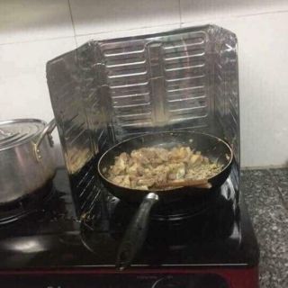 Tấm Chắn bếp ga