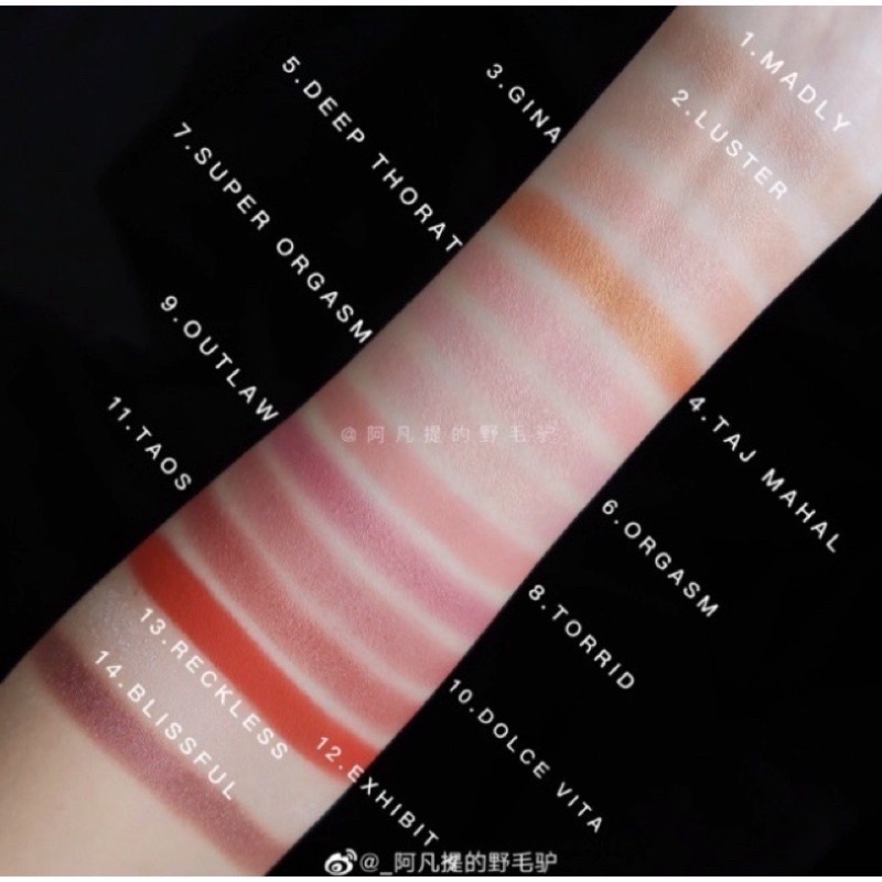 Phấn má NARS màu hot.