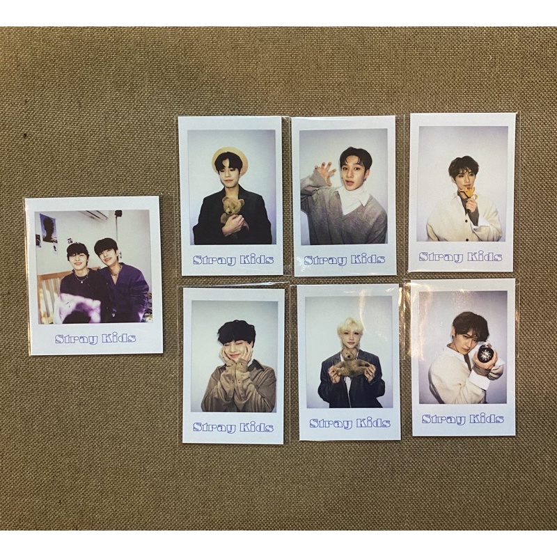 Bộ ảnh polaroid Stray Kids Season Greetings 2022