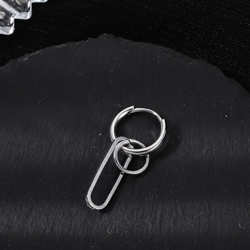 Khuyên tai hình kẹp giấy phong cách hiphop cá tính 19A1612