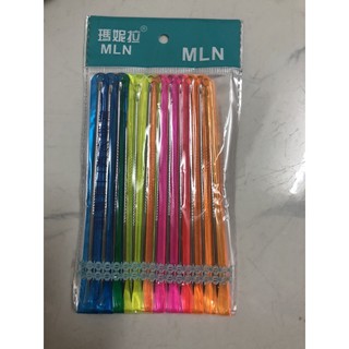 Vỉ Que Nặn Mụn 12 Cây