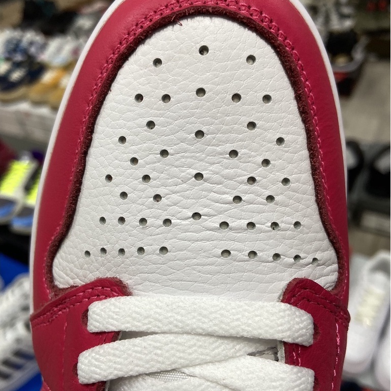 Giày Air Jordan 1 High " Fusion Red "