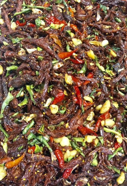 Bò đập lá chanh lon 250gr/130k | BigBuy360 - bigbuy360.vn