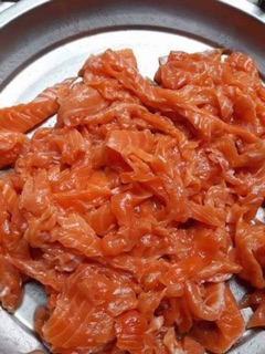 Ruốc cá hồi tự làm