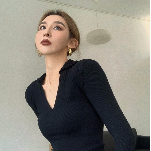 QADCOL Áo Thun Cổ Chữ V Khoét Sâu Dáng Ôm Dễ Phối Đồ